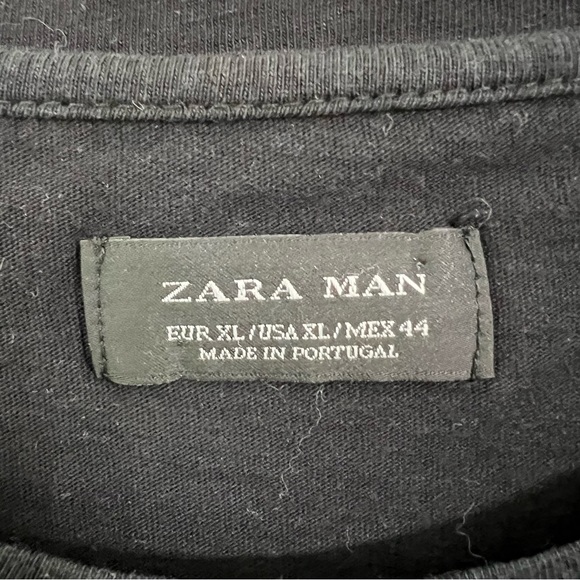 ZARA MEN | REVERSIBLE SEQUINS SKULL T-SHIRT.  Size XL - Picture 4 of 6